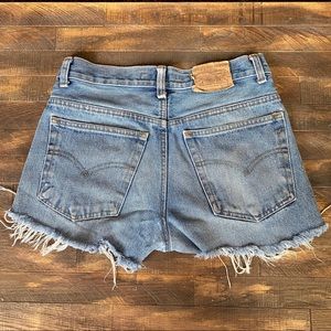 VINTAGE 501 LEVIS High Waisted Cut Offs